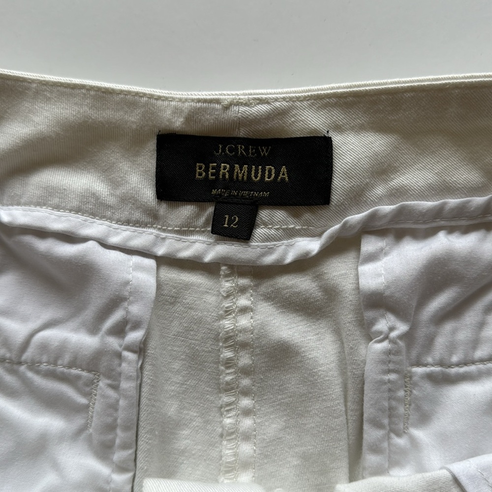 J. Crew 10" Bermuda Stretch Chino Short - Picture 4 of 5